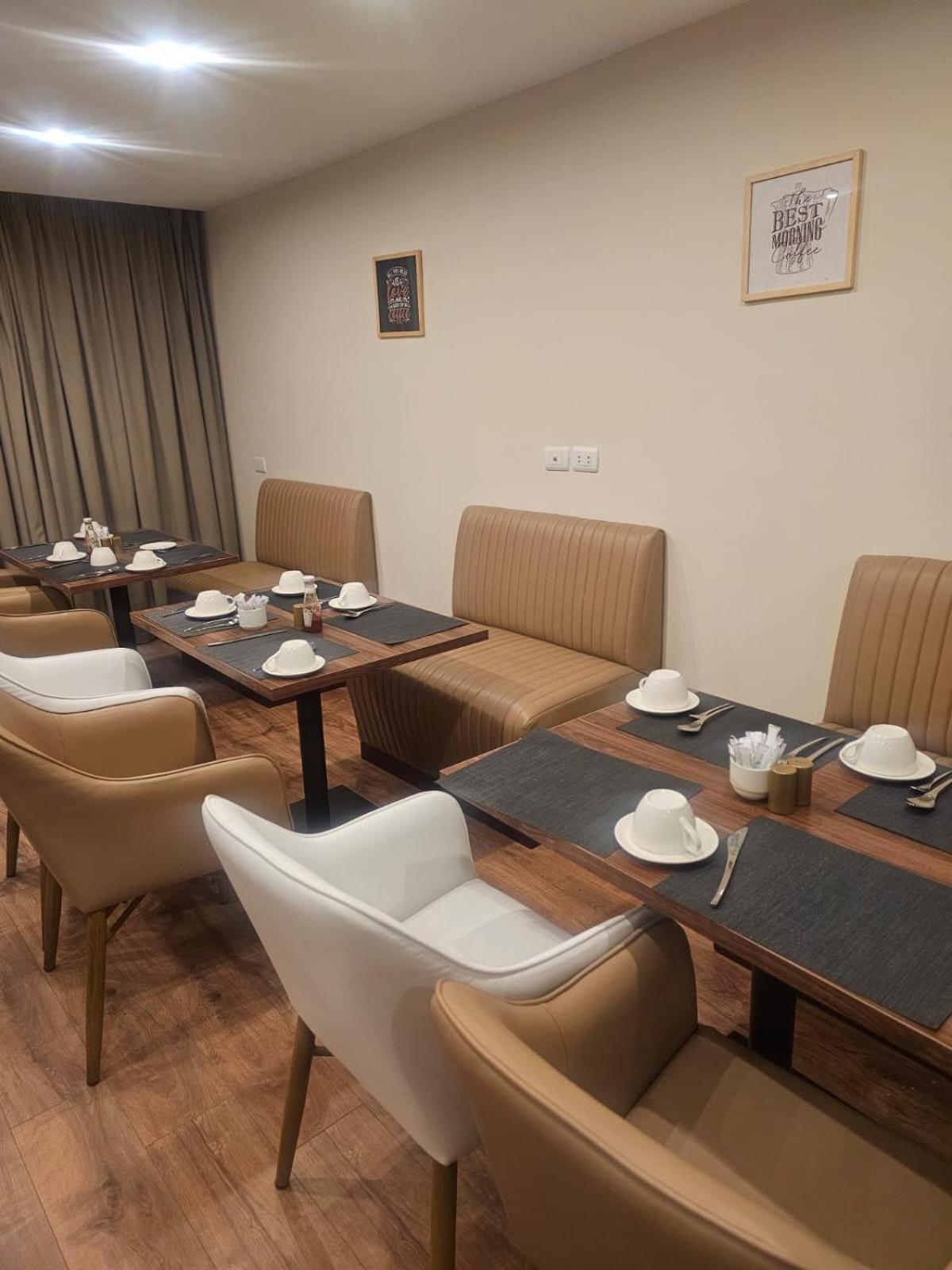The Home Boutique Hotel Pyramids Inn Kafret el-Gabal Exterior photo