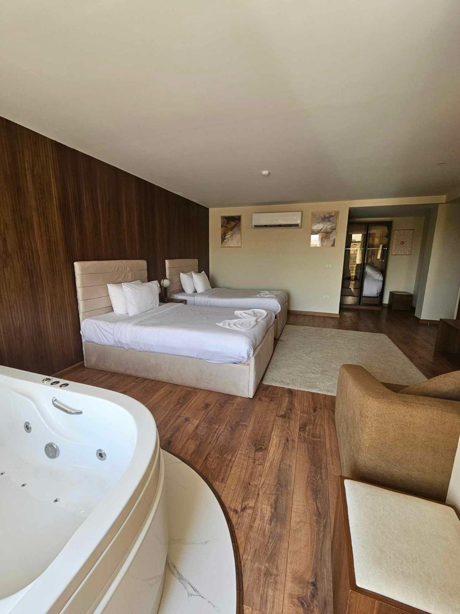The Home Boutique Hotel Pyramids Inn Kafret el-Gabal Exterior photo