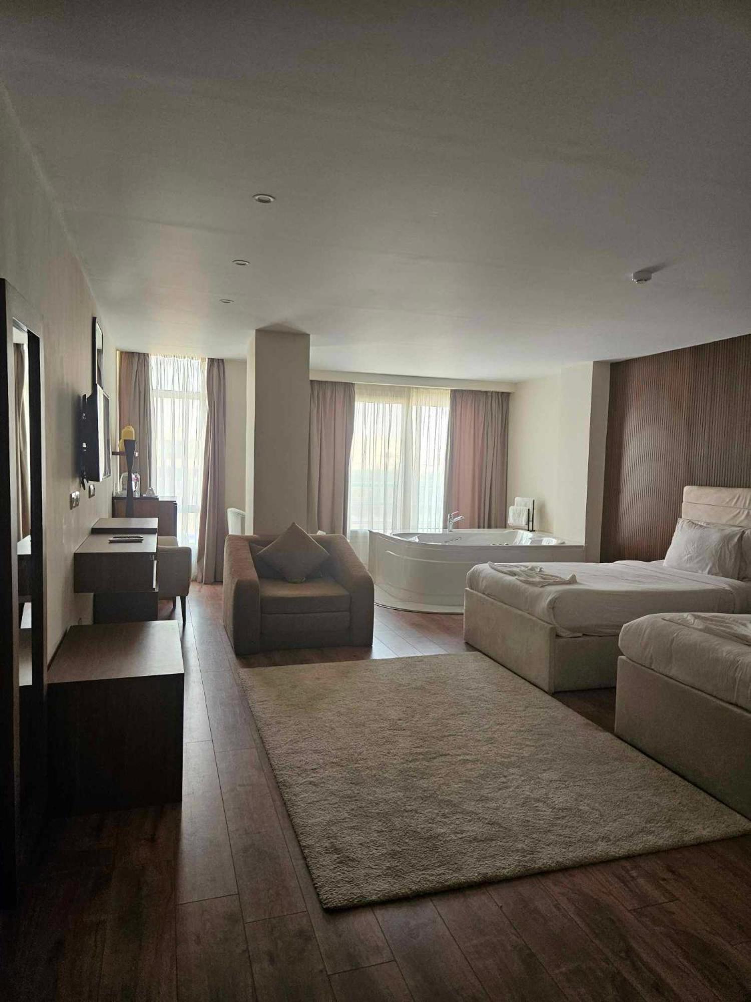 The Home Boutique Hotel Pyramids Inn Kafret el-Gabal Exterior photo