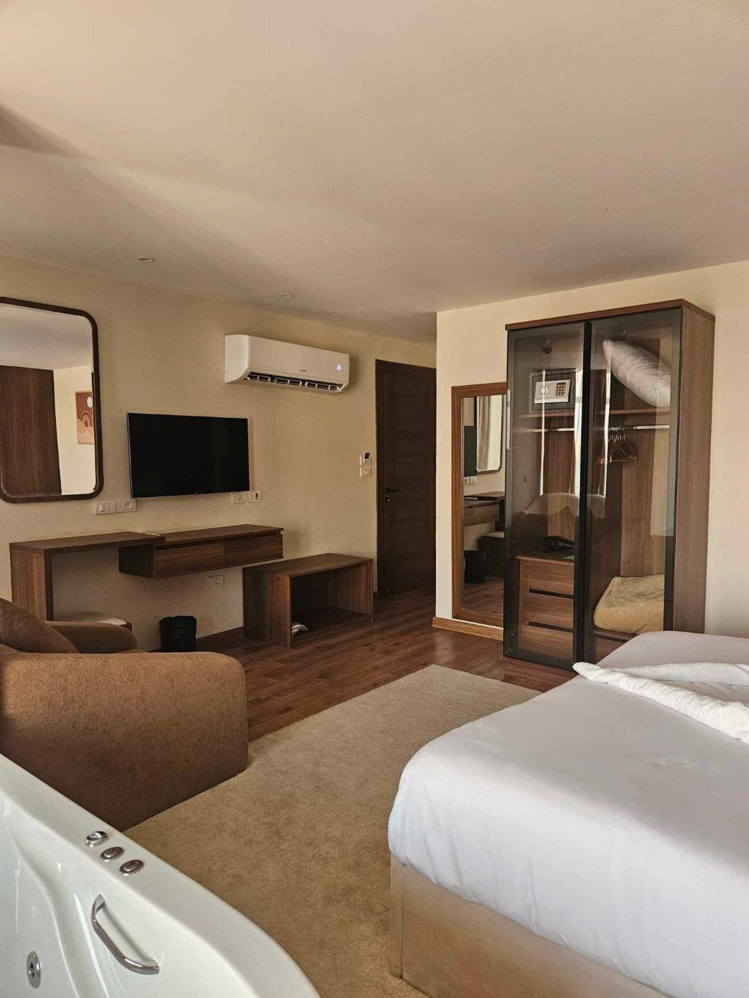 The Home Boutique Hotel Pyramids Inn Kafret el-Gabal Exterior photo